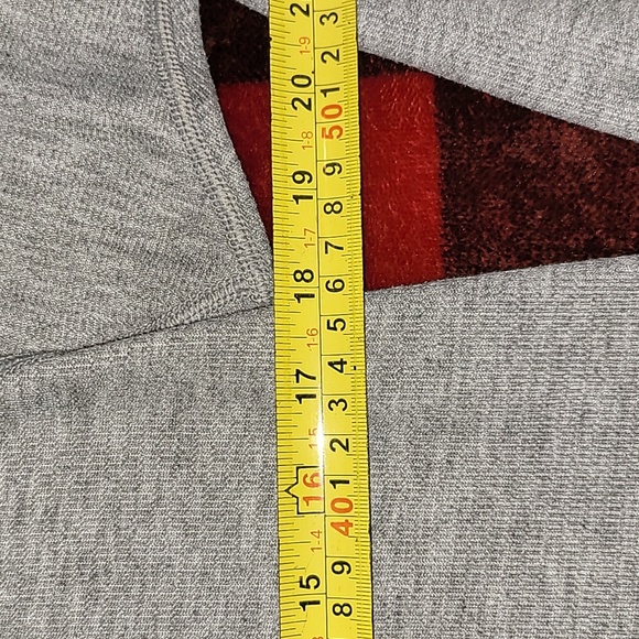 Vintage. Made in USA.  LANDS END. Long sleeve. Size LARGE - Picture 7 of 13